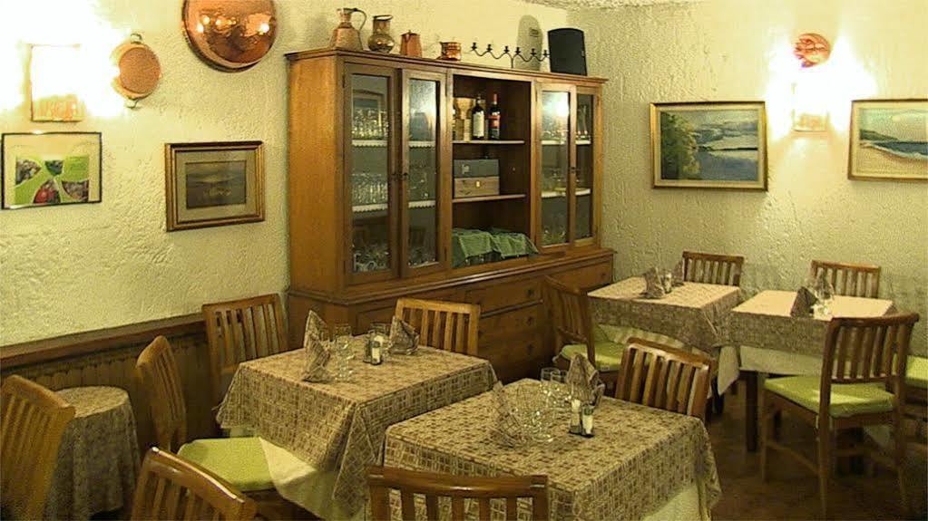 Hotel Rondanino Lanzo D'intelvi Bagian luar foto