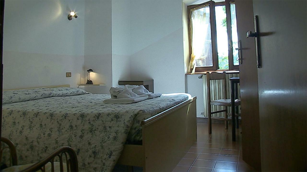 Hotel Rondanino Lanzo D'intelvi Bagian luar foto